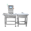 Na linha Checkweigher para produtos embalados